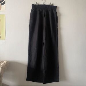 FLOWY BLACK LINEN PANTS